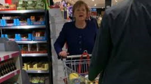 Angela Merkel, cancelarul Germaniei, a mers la cumpărături pentru hârtie igienică și vin