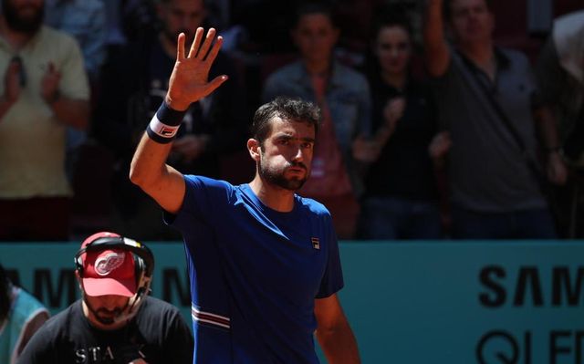 Novak Djokovic s-a calificat în semifinalele turneului de la Madrid după abandonul lui Marin Cilic