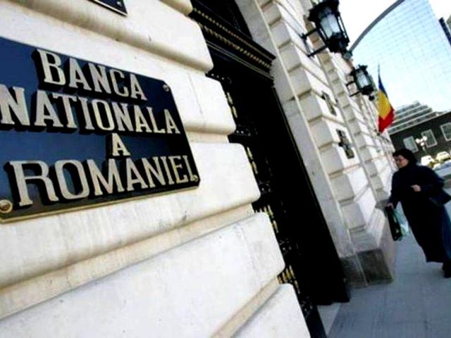 Rezervele valutare ale României au scăzut cu o jumătate de miliard de euro în octombrie