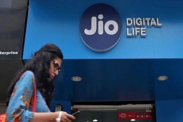 Abu Dhabi Fund Mubadala to Invest Rs 9,093 Crore in Jio, 6th Mega Deal in 6 Weeks for RIL Unit
