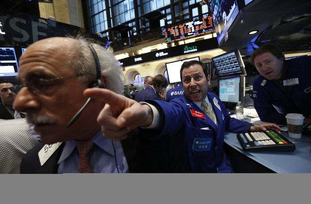 Indicele Dow Jones a înregistrat cea mai mare scădere din istorie