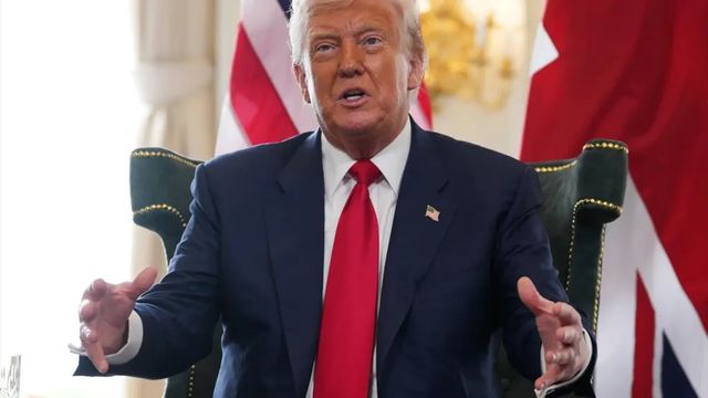 Trump ordena desplegar dos submarinos nucleares cerca de Rusia