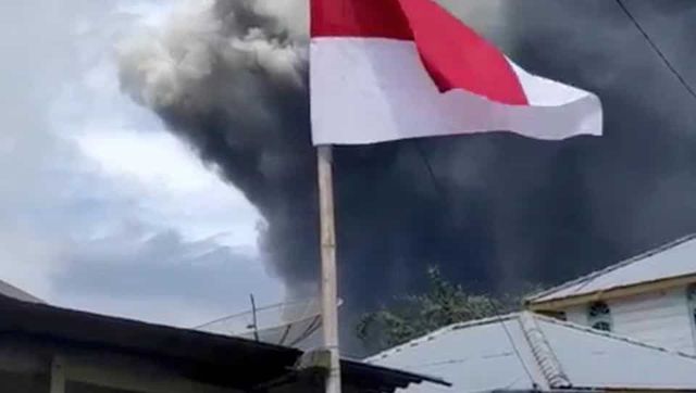 Watch: Mount Sinabung in Indonesia erupts, sending plumes of ash up into the sky