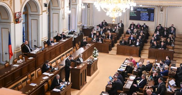 Vznikající koalice poslala na Hrad programové prohlášení budoucí vlády