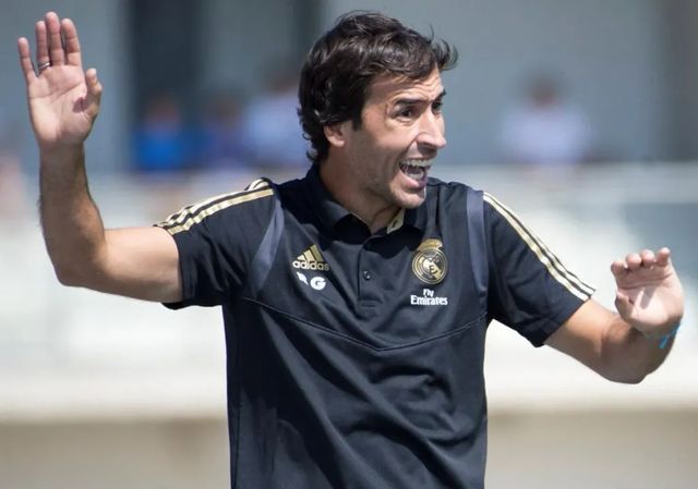 El emotivo adiós del Real Madrid a Raúl, que deja el Castilla