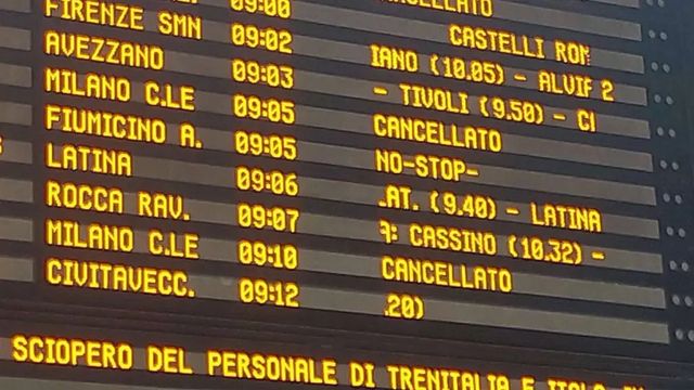 Sciopero nazionale dei treni, a Roma cancellazioni e ritardi fino a 90 minuti