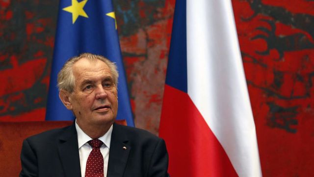 Prezident Zeman chce odvolat uznání Kosova jako samostatného státu