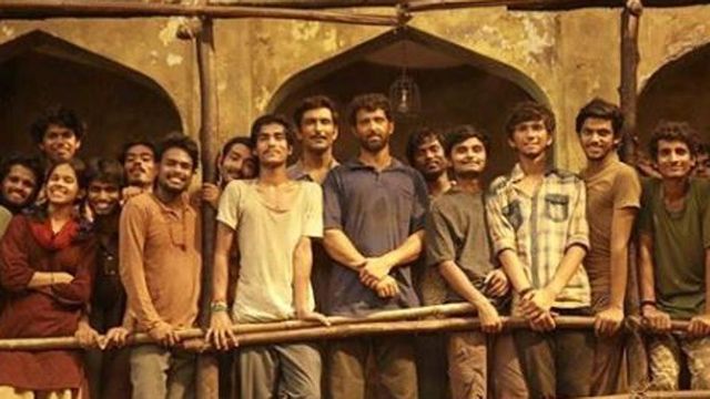 Super 30: Hrithik Roshan Unveils Still From Sets of Film With Team, Shares Heartwarming Post