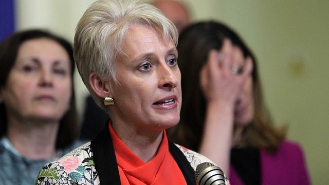 Ема Хопкинс: Искаме българите да останат във Великобритания