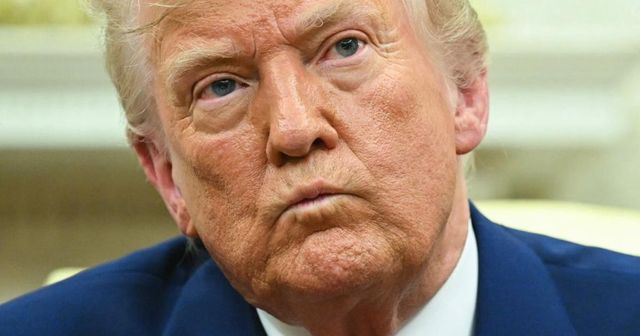 Donald Trump amenință Iranul cu „întreaga forță și putere a armatei americane” dacă SUA vor fi atacate