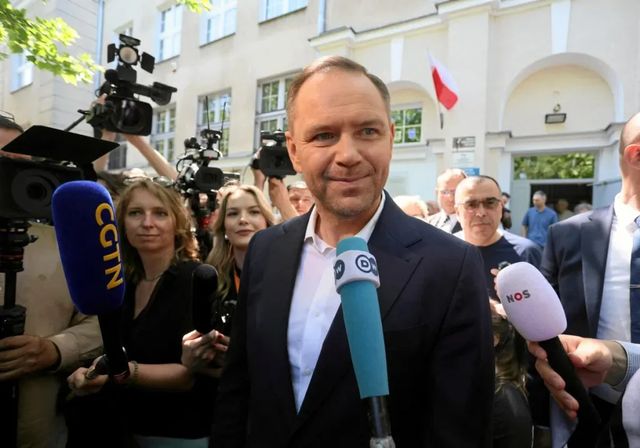 El ultraconservador y próximo a Trump, Karol Nawrocki, gana las elecciones de Polonia
