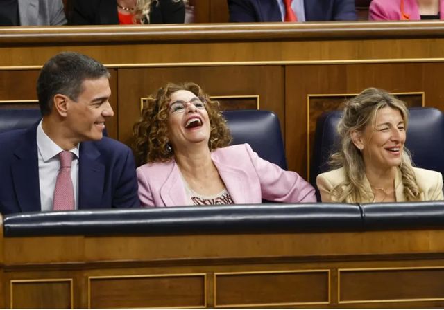 Manos Limpias denuncia en la Fiscalía las filtraciones de los mensajes de Sánchez y apunta a Ábalos