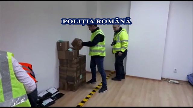 Percheziții la Poșta Română, privind coletele cu tutun