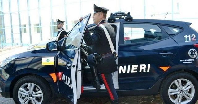 Poliția italiană a confiscat peste 1.600 de mașini folosite de un grup de români