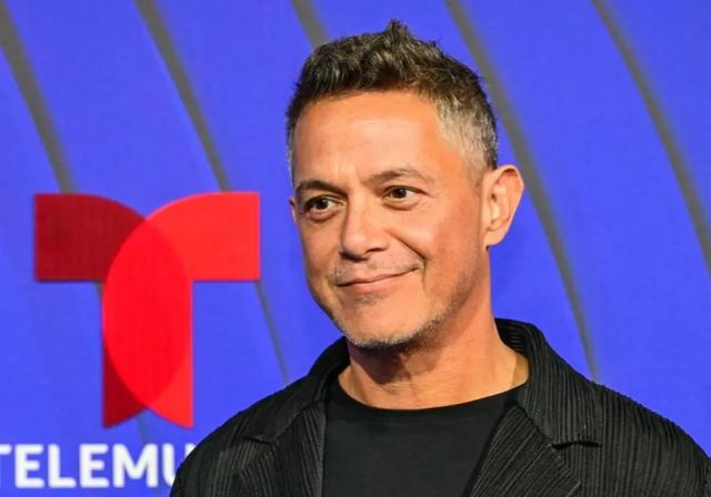 Alejandro Sanz contesta a Ivet Playa: «Yo tenía un recuerdo muy bonito de nosotros dos, personas adultas compartiendo su cariño»