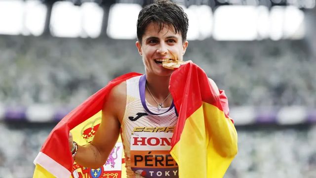 María Pérez firma su póquer de oro en los Mundiales y se convierte en la reina absoluta de la marcha