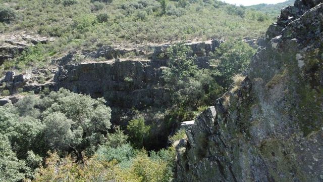 Una mujer muere despeñada cuando hacía senderismo en Toledo