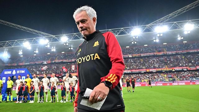 Diretta Mourinho, il tecnico della Roma dice tutto in conferenza LIVE