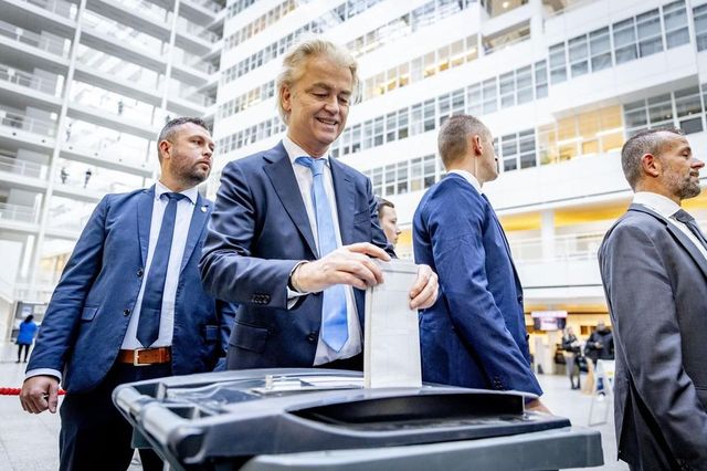Partidul Libertății de extremă dreaptă conduce la alegerile parlamentare din Olanda