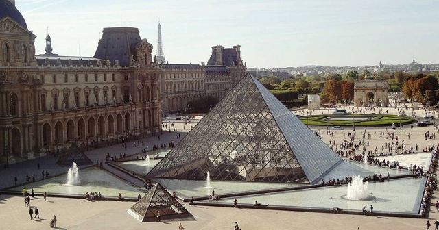 Harminc évet kapott a Louvre katonáira támadó dzsihadista