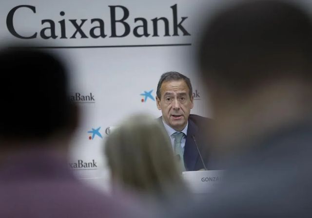CaixaBank insta a dejar la vivienda «fuera del populismo y del debate estéril»