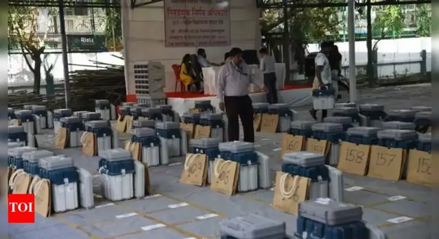 Election Commission makes webcasting mandatory at all polling stations