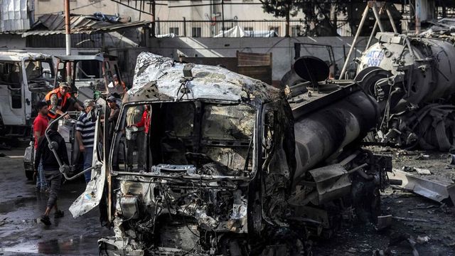 Media, attacco israeliano a Gaza City, almeno 10 morti