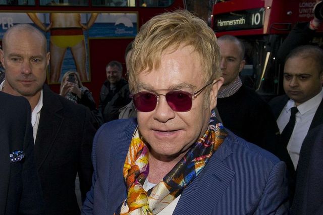 Elton John, ex moglie chiede risarcimento da 3 mln di sterline