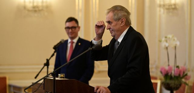Prezident Zeman udělil milost onkologicky nemocnému recidivistovi