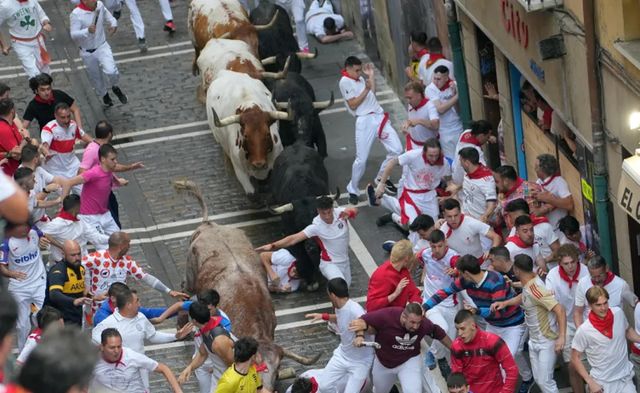 Pamplona, sette feriti alla corsa dei tori di San Fermin
