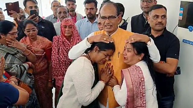 Sometimes One Waits For Coronation, But Ends Up In Exile: Shivraj Chouhan