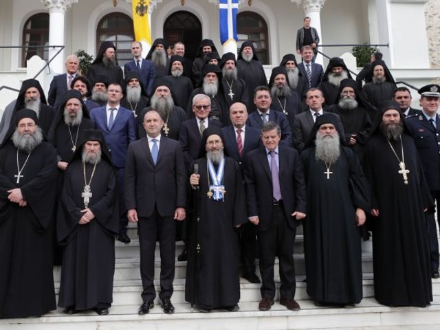 Президентът Румен Радев ще посети Света гора