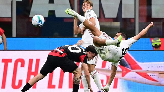 Milan-Cremonese 1-2: la rovesciata di Bonazzoli rovina il ritorno di Allegri a San Siro