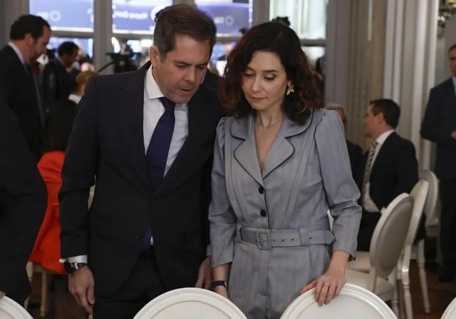 Cuerva da marcha atrás con la reforma laboral: «Si me dieran otra oportunidad, no firmaría»