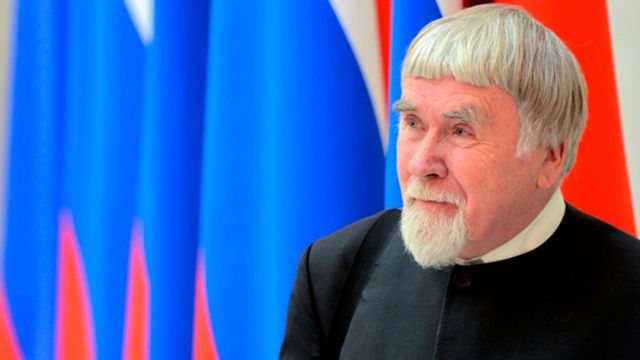 Путин выразил соболезнования родным и близким Валентина Курбатова