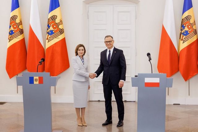 Maia Sandu subliniază relațiile solide dintre Moldova și Polonia într-o conferință comună cu Andrzej Duda la Varșovia