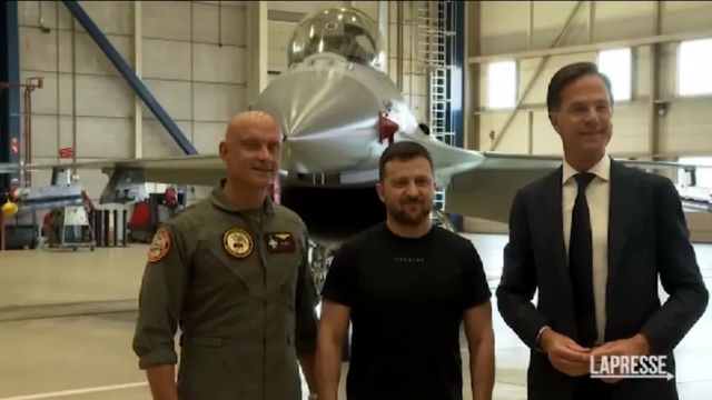Zelensky incontra il primo ministro olandese Rutte