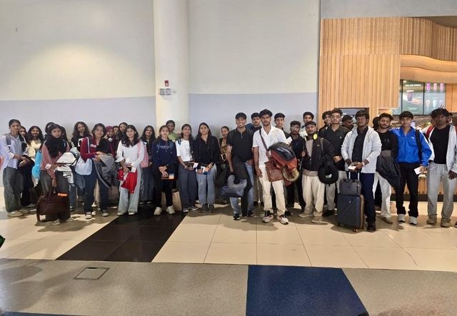Un grup de 40 de tineri din India au sosit la Chișinău pentru a-și continua studiile în universitățile din Republica Moldova
