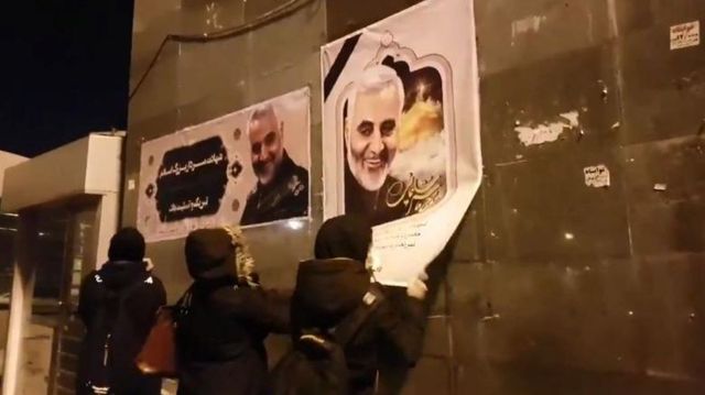 Mii de iranieni revoltați au ieșit pe strazile din Teheran. Asupra oamenilor se trage cu gloanțe de cauciuc