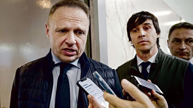 Le frasi antisemite e le lodi ai neofascisti del portavoce del ministro Lollobrigida: le chat di Paolo Signorelli con l’amico Diabolik