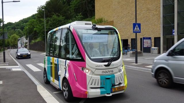 Brașovul, primul oraș din România care va testa un autobuz fără șofer
