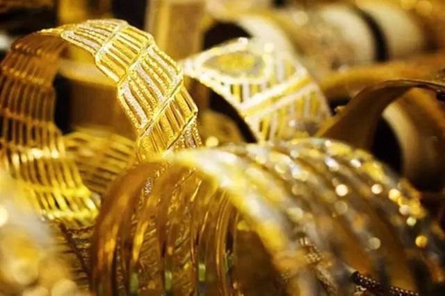 Gold Price Rises by Rs 45 to Rs 48,273, Silver Gains Rs 407