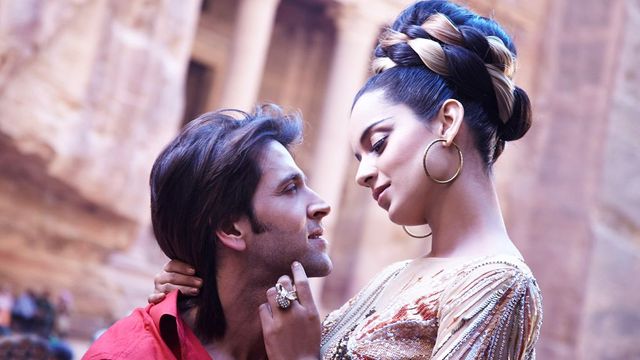 Kangana Ranaut Once Again Speaks on Hrithik Roshan, Questions His Claims