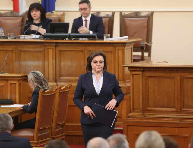 Корнелия Нинова: Правителството на Борисов е риск за България