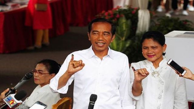 Narendra Modi greets Widodo on re-election as Indonesian president