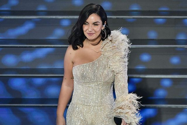 Sanremo 2020, Elettra Lamborghini quasi nuda sul palco: il ballo che infiamma tutto l’Ariston