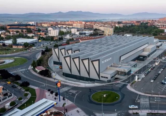Los eléctricos de Nissan ahorran más de 18.000 toneladas de CO₂ al año en España