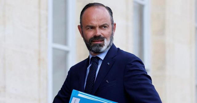 Francouzský premiér Philippe podal demisi, padla celá vláda