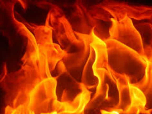 Fire Breaks Out At Chemical Paint Factory In West Delhi