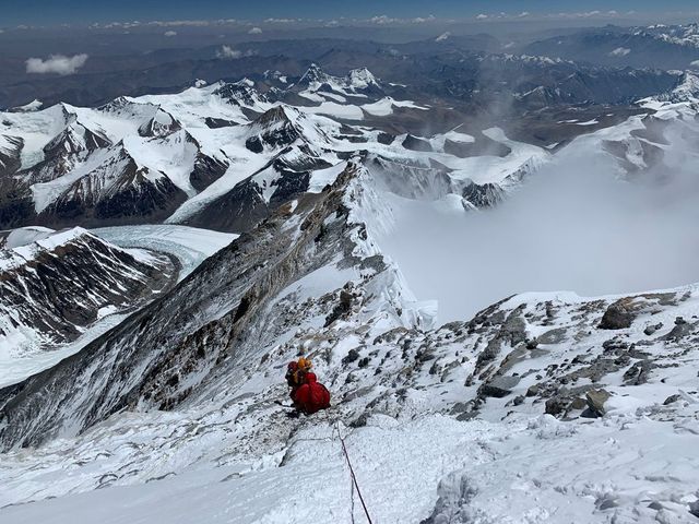 Un alpinist din Moldova a murit într-o tabără de pe Muntele Everest